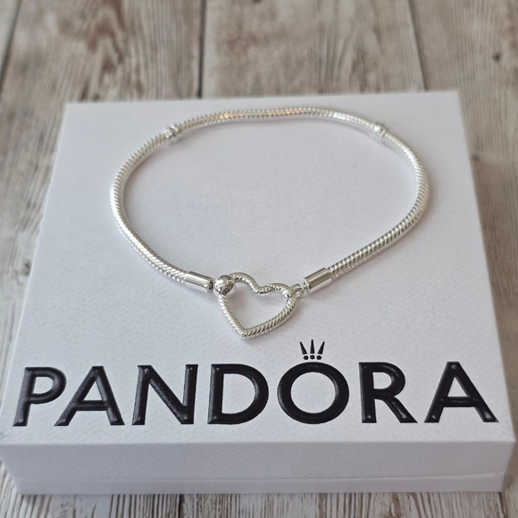 Pandora Silver Snake Chain Heart Clasp Bracelet Size 8 - Picture 3 of 5